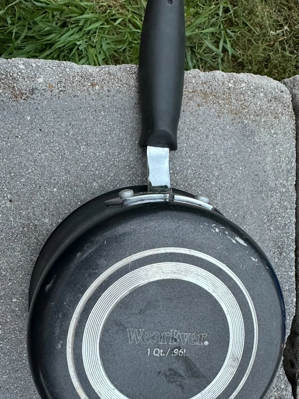 WearEver -1qt. Nonstick Mini Frying Pan - Black